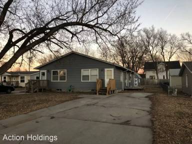 Main picture of 311 N 2nd St