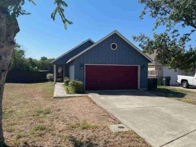 Main picture of 1208 Brendon Lee Ln