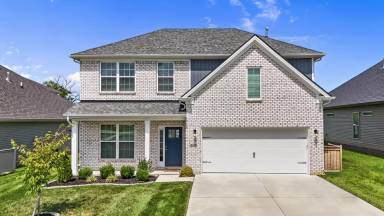 Main picture of 220 Little Leaf Dr