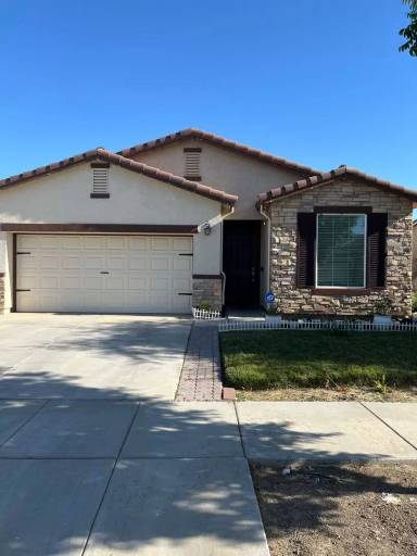 Main picture of 2487 N Mountainside Dr