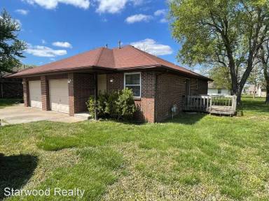Main picture of 2919 W Village Dr