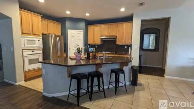 Main picture of 5899 Lakestone Dr