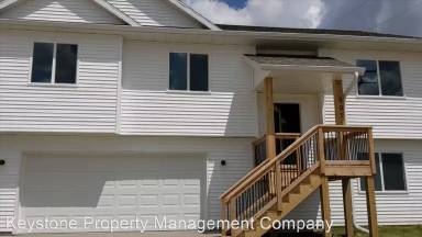 Main picture of 901 Hughes St