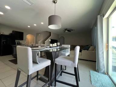 Main picture of 10533 Park Meadowbrooke Dr