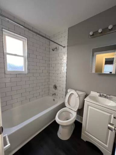 Main picture of 5 60th St