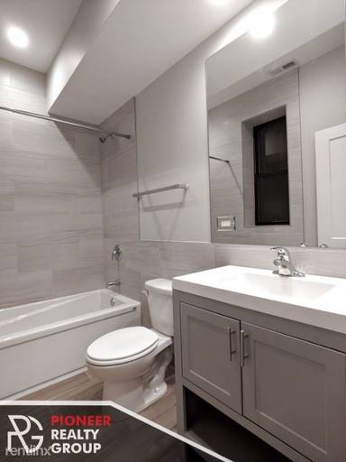 Main picture of 1507-11 W Barry Ave & 3052-58 N Greenview Ave