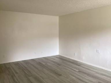 Main picture of 5036 W Avenue L8