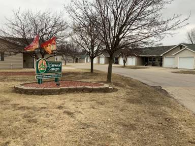 Main picture of 1120 1270 20 Ave