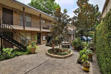Main picture of 1412 Hawthorne St
