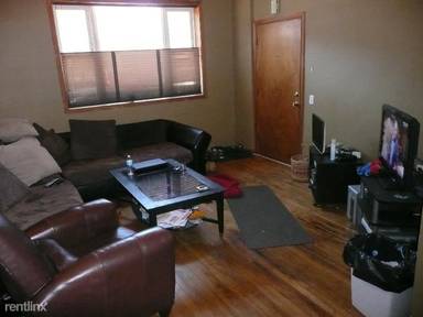Main picture of 3151 N Southport Ave
