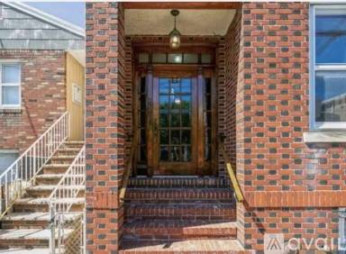 Main picture of 127 58th St
