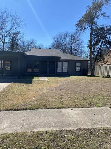Main picture of 1702 Duncan Ave