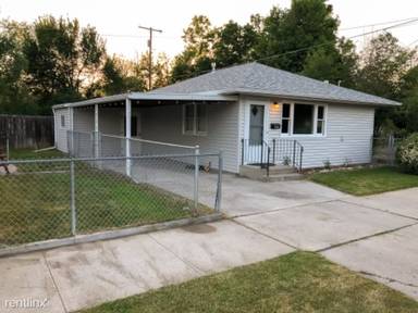 Main picture of 410 9th St W