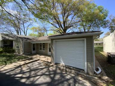 Main picture of 119 Anistasia Dr