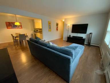 Main picture of 1025 Randolph St