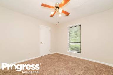 Main picture of 35 Windsong Ct
