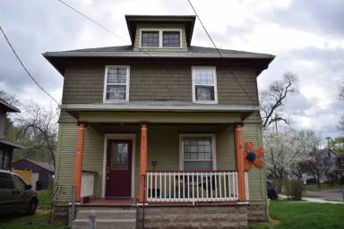 Main picture of 211 S West Ave