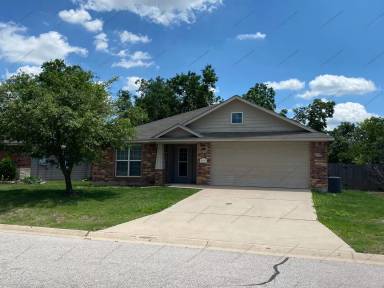 Main picture of 2907 Burlington