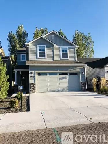 Main picture of 2822 E Clarene Dr
