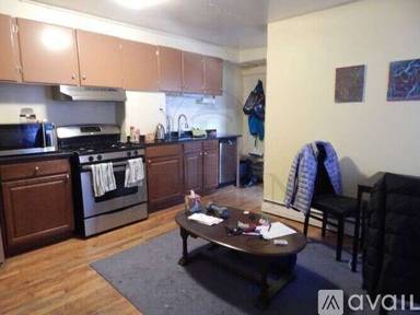 Main picture of 639 Somerville Ave