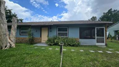 Main picture of 2095 Eloise Cir