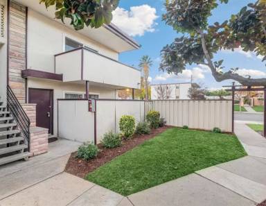 Main picture of 10162 Park Cir E