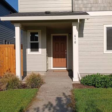 Main picture of 610 Pickering Ln