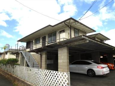 Main picture of 1815 Young St