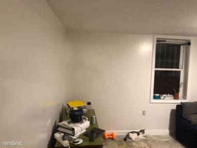Main picture of 2194 Bathgate Ave