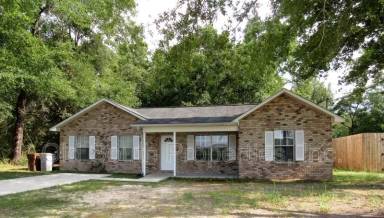 Main picture of 5715 Divot Ln