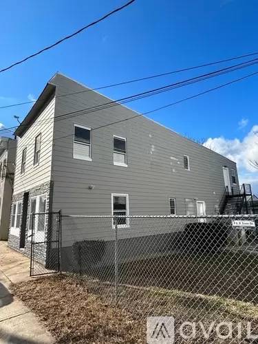 Main picture of 348 Carnegie Pl
