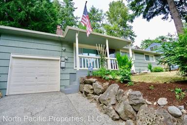 Main picture of 4034 NE 110th St
