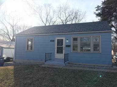 Main picture of 457 Plaza Ave