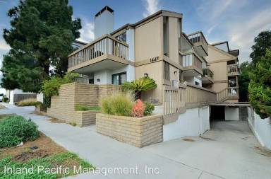 Main picture of 1447 Manhattan Beach Blvd