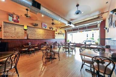 Main picture of 5481 N Northwest Hwy