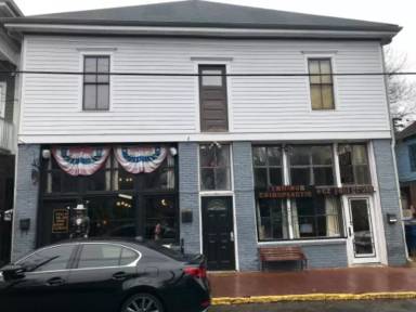 Main picture of 190 Carroll St SE