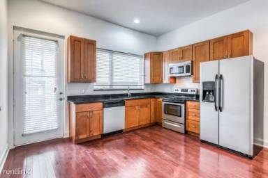 Main picture of 1456 E Columbia Ave