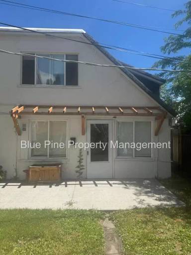 Main picture of 415 S Boulevard