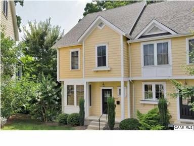 Main picture of 102 Melbourne Park Cir