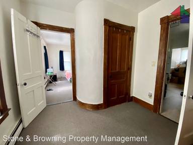 Main picture of 107 N Seminary St