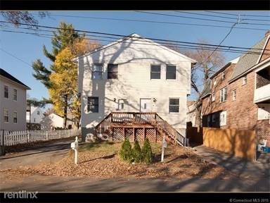 Main picture of 14 Jackson Ave