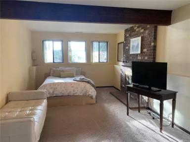 Main picture of 6203 Madrona Dr NE
