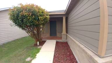 Main picture of 2223 Mission Cir
