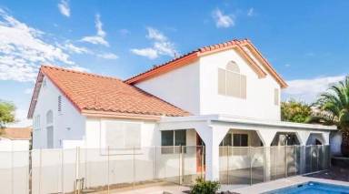 Main picture of 1015 Desert Retreat Ct