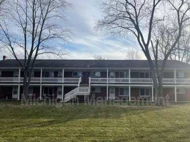 Main picture of 59425 10 Mile Rd