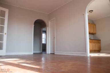 Main picture of 1851 N 52nd St