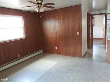 Main picture of 256 Hastings Ave