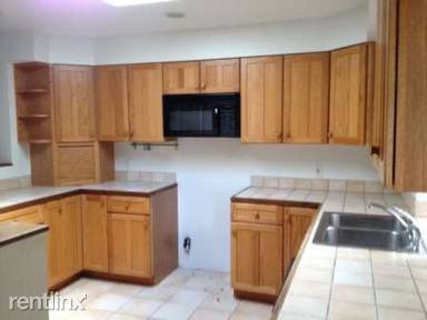 Main picture of 643 W El Pajarito Dr
