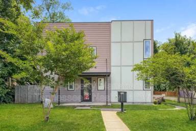 Main picture of 913 N 12th St