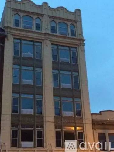Main picture of 131 E 3rd St